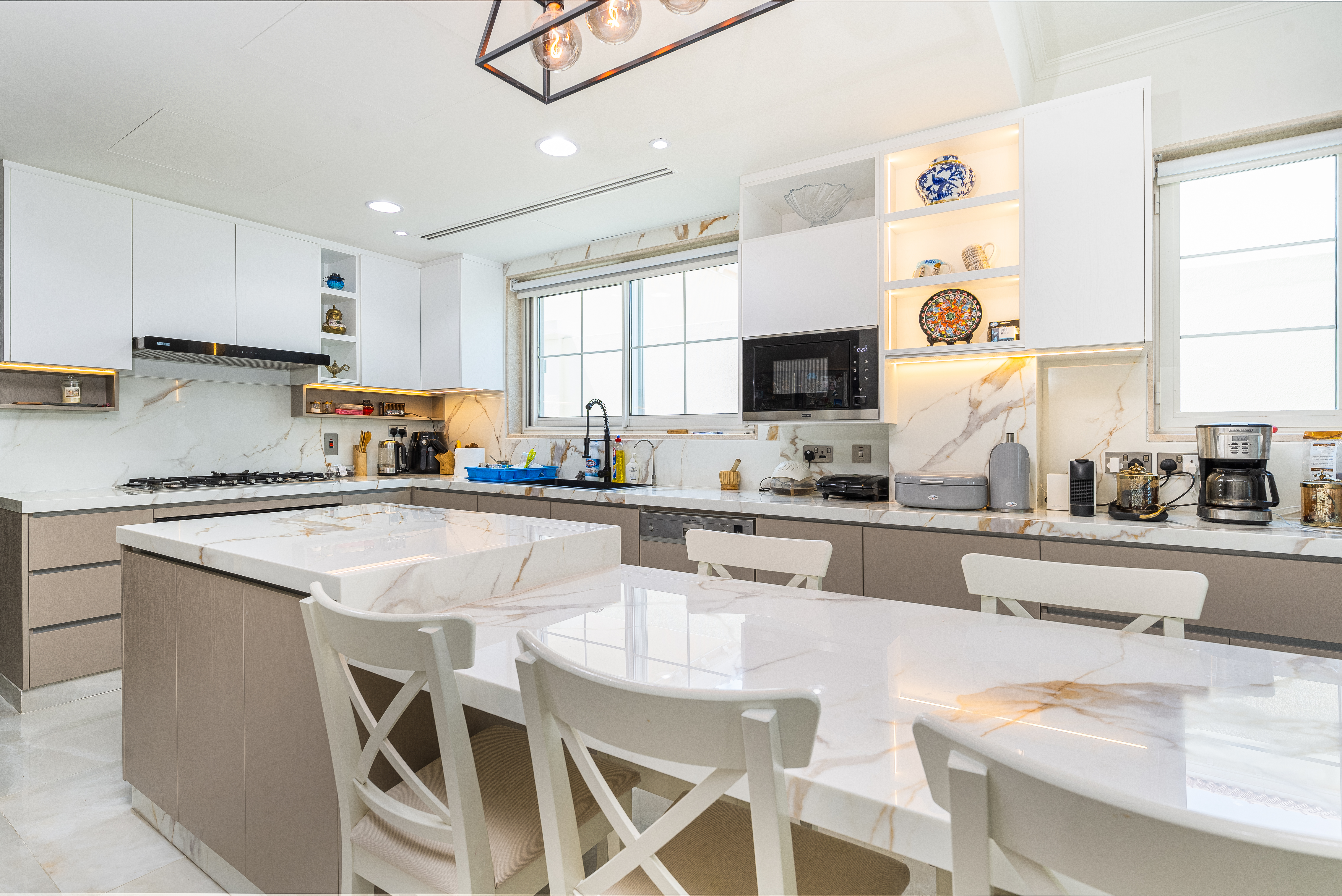 3 Bedrooms Villa in Legacy Small