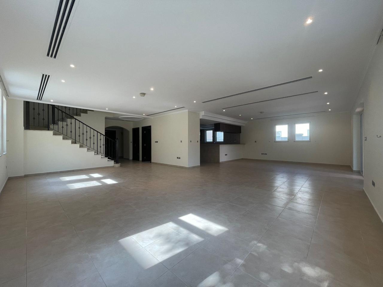 5 Bedrooms Villa in District 3 Legacy