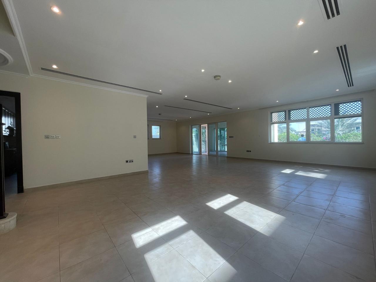 5 Bedrooms Villa in District 3 Legacy