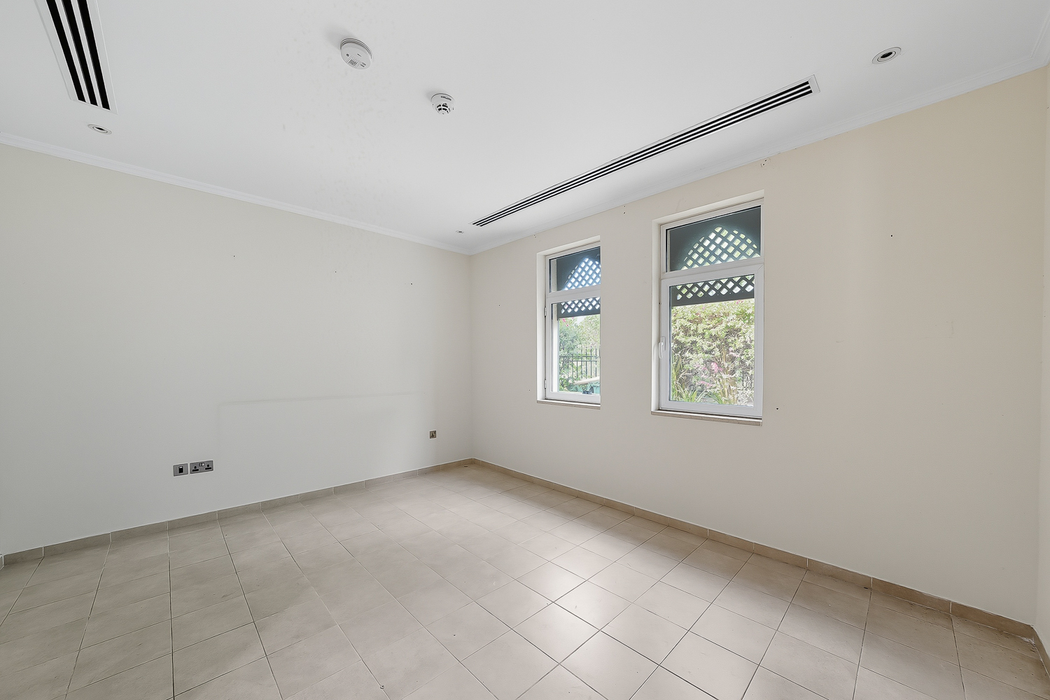 5 Bedrooms Villa in District 3 Legacy