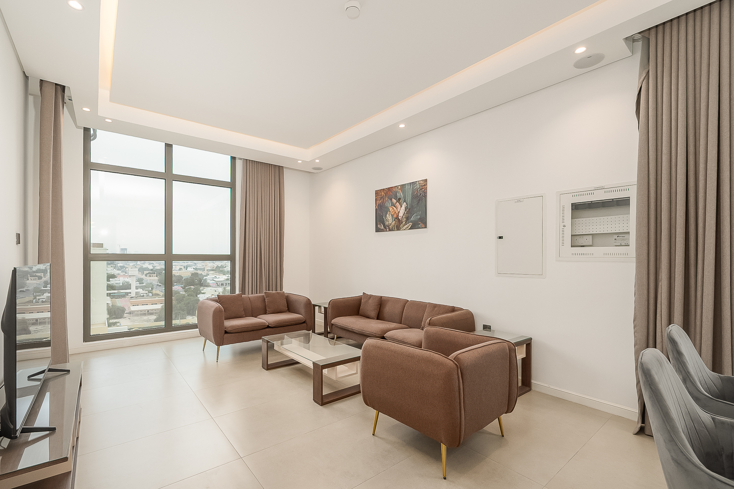 2 Bedrooms Apartment in Diamond Building