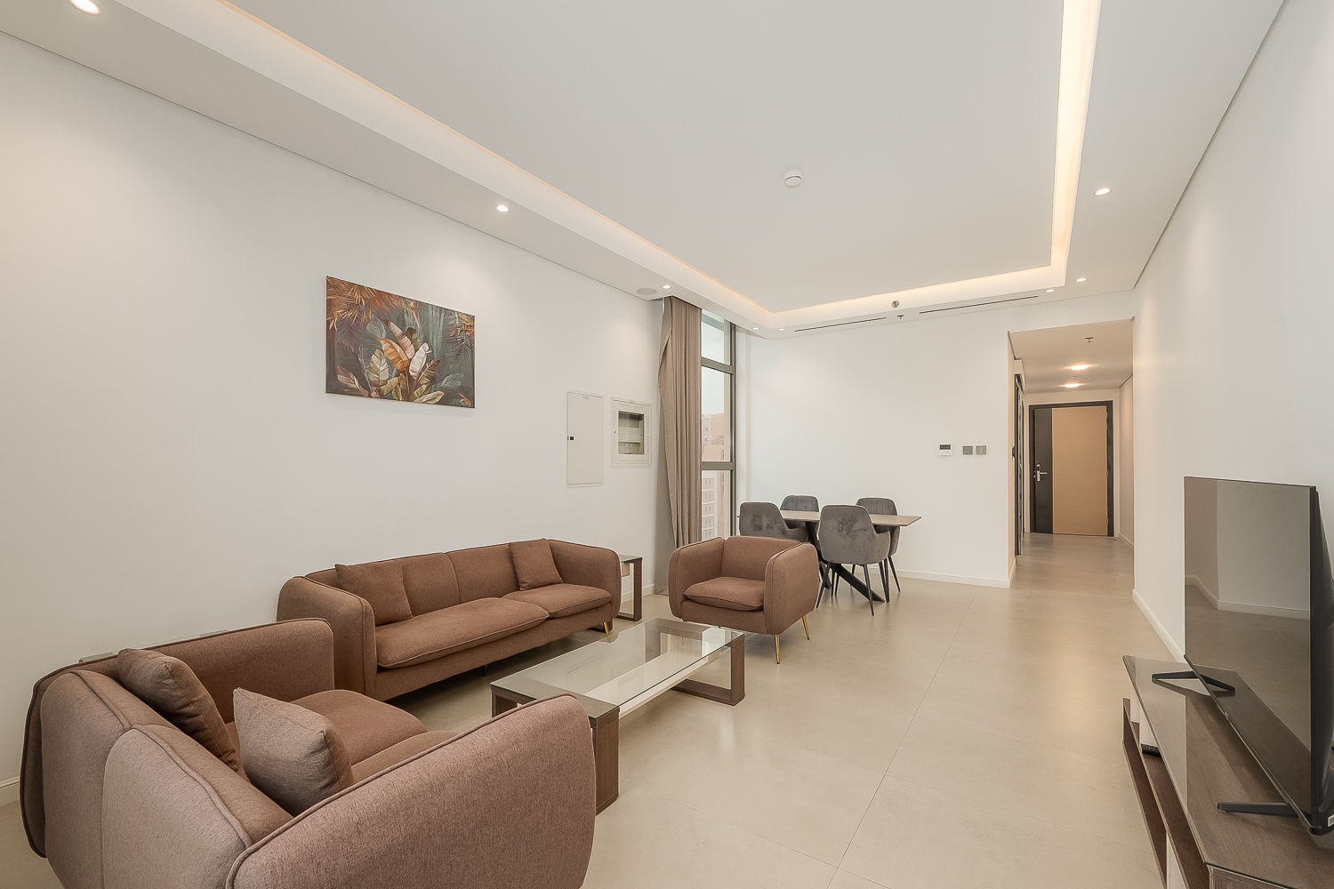 2 Bedrooms Apartment in Diamond Building