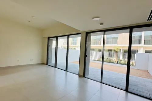 3 Bedrooms Townhouse in Orania