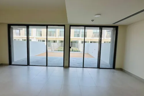 3 Bedrooms Townhouse in Orania