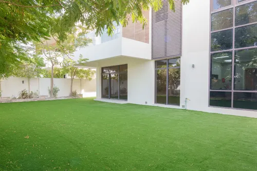 5 Bedrooms Villa in West Yas