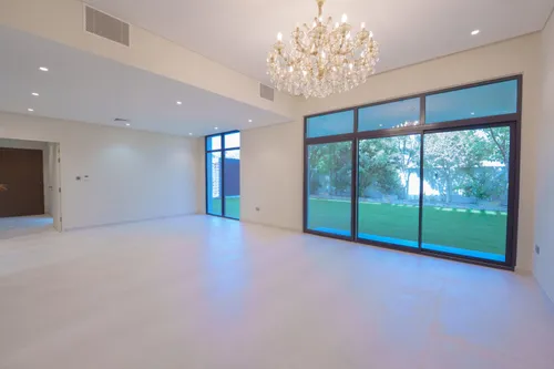 5 Bedrooms Villa in West Yas