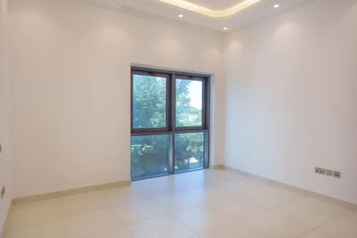 5 Bedrooms Villa in West Yas