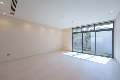 5 Bedrooms Villa in West Yas