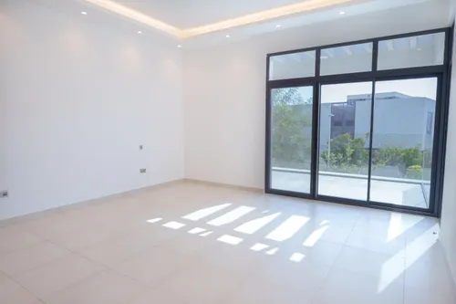 5 Bedrooms Villa in West Yas