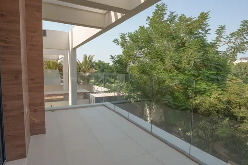 5 Bedrooms Villa in West Yas