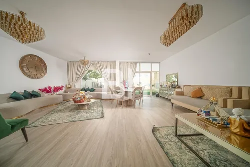 Modified | NEGOTIABLE| Private Pool