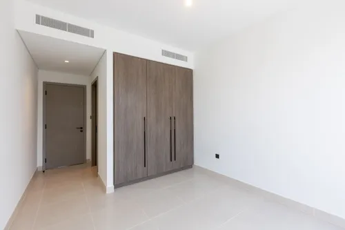 4 Bedrooms Townhouse in Aura 1