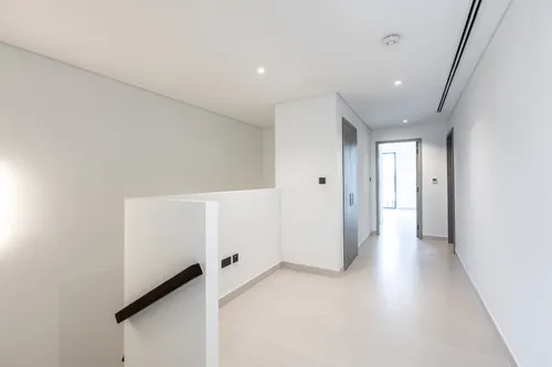 4 Bedrooms Townhouse in Aura 1