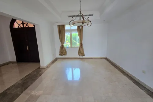4 Bedrooms Villa in Jumeirah Islands