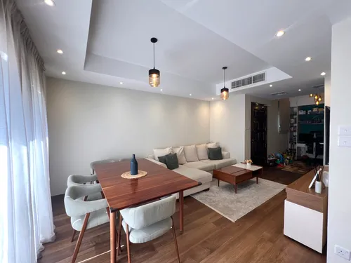 Fully Upgraded | Unfurnished | Single Row