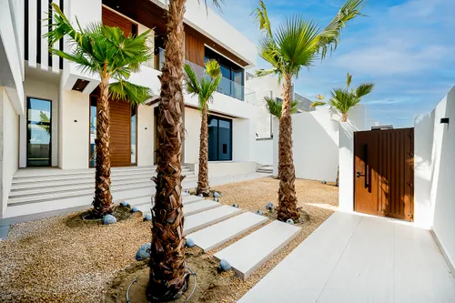 5 Bedrooms Villa in Barsha South Villas