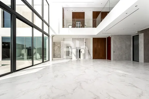 Elegant 5BR Villa | Pool | Premium Amenities