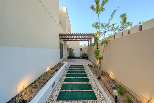 5 Bedrooms Villa in Al Ward
