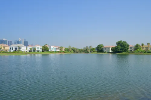 4 Bedrooms Villa in Garden Hall