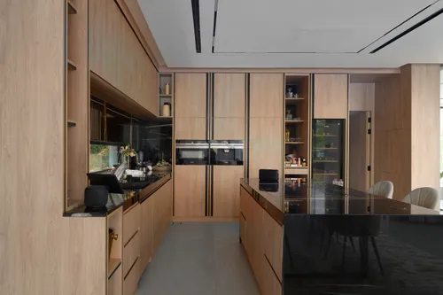 4 Bedrooms Villa in Garden Hall