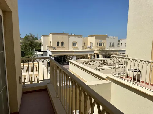 2 Bedrooms Townhouse in Springs 8