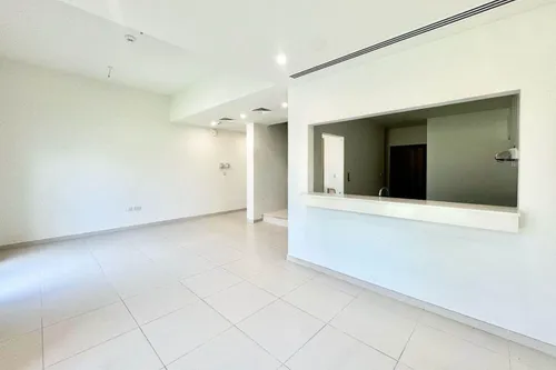 3 Bedrooms Townhouse in Amaranta 2