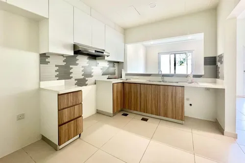 3 Bedrooms Townhouse in Amaranta 2