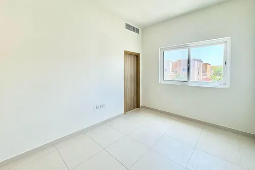 3 Bedrooms Townhouse in Amaranta 2