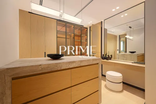 5 Bedrooms Villa in Garden Hall