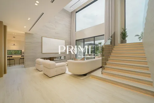 5 Bedrooms Villa in Garden Hall