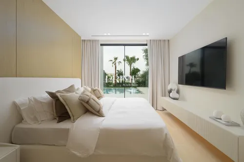 5 Bedrooms Villa in Garden Hall