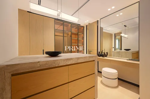 5 Bedrooms Villa in Garden Hall