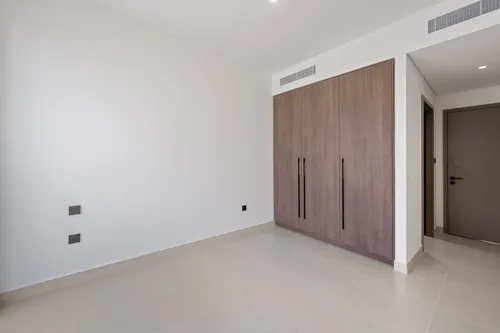 3 Bedrooms Townhouse in Aura 1