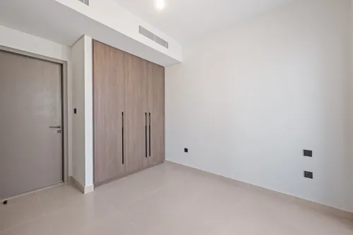 3 Bedrooms Townhouse in Aura 1