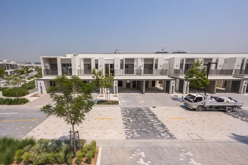 3 Bedrooms Townhouse in Aura 1