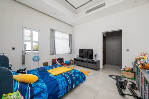 5 Bedrooms Villa in Hacienda