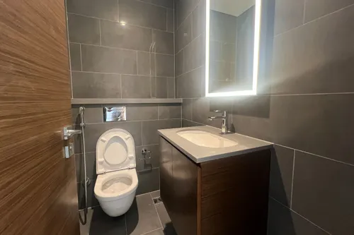 2 Bedrooms Apartment in The Crest Tower C