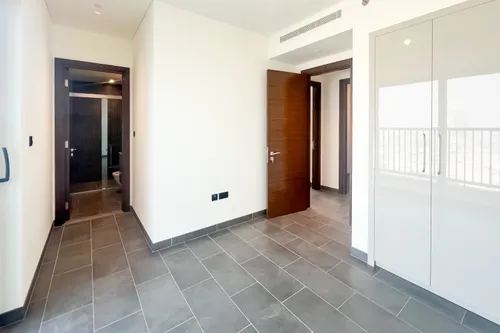 2 Bedrooms Apartment in The Crest Tower C