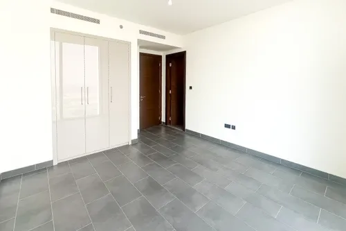 2 Bedrooms Apartment in The Crest Tower C