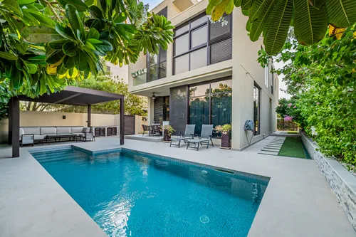 Upgraded | Private Pool | True Corner | Standalone