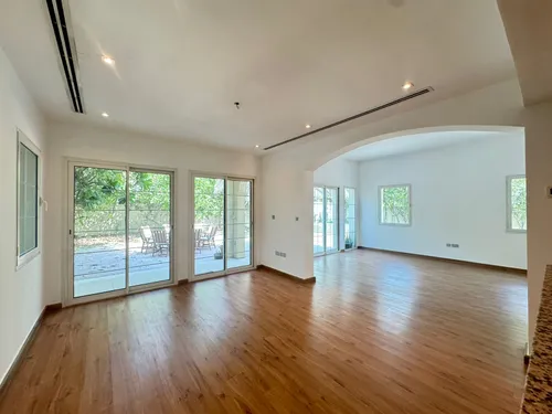 Upgrade | 2BR Plus Maids | Great Location