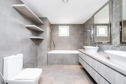 4 Bedrooms Villa in Meadows 9