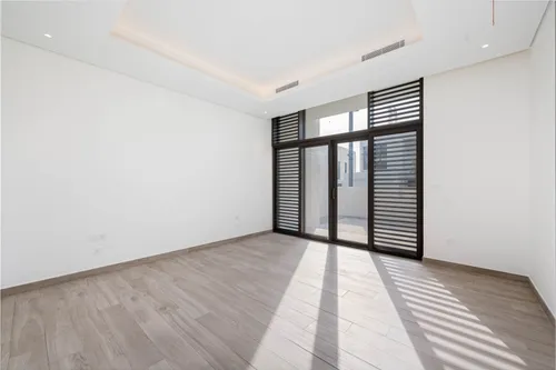 4 Bedrooms Villa in District One Phase III A