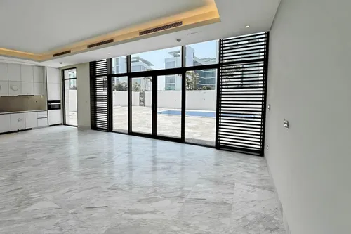 4 Bedrooms Villa in District One Phase III A