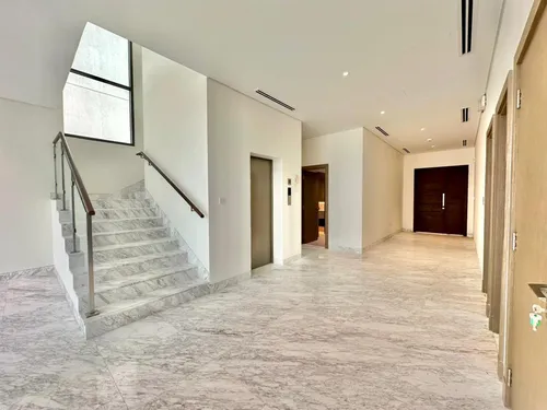 4 Bedrooms Villa in District One Phase III A