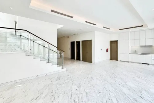 4 Bedrooms Villa in District One Phase III A