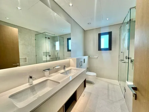 4 Bedrooms Villa in District One Phase III A