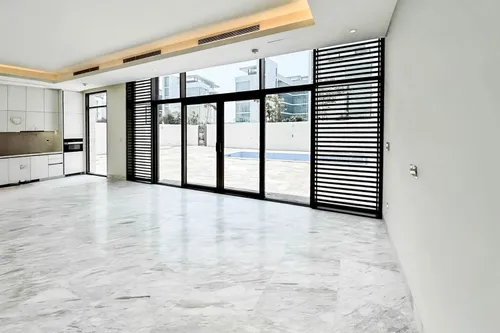 4 Bedrooms Villa in District One Phase III A