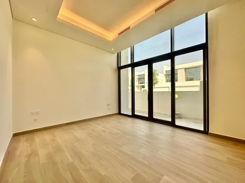 4 Bedrooms Villa in District One Phase III A