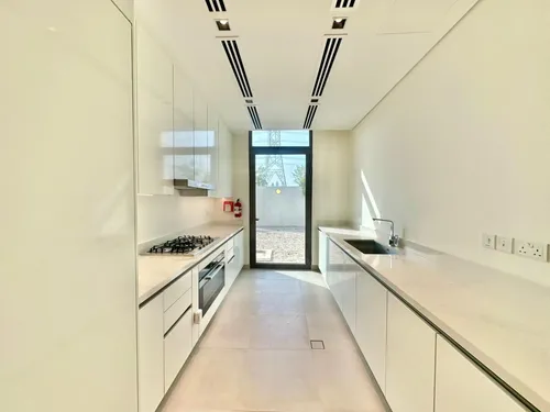 4 Bedrooms Villa in District One Phase III A